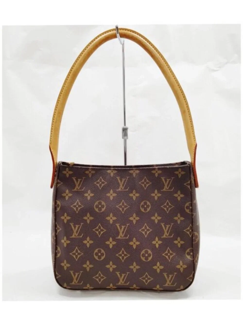 Louis Vuitton classic louis